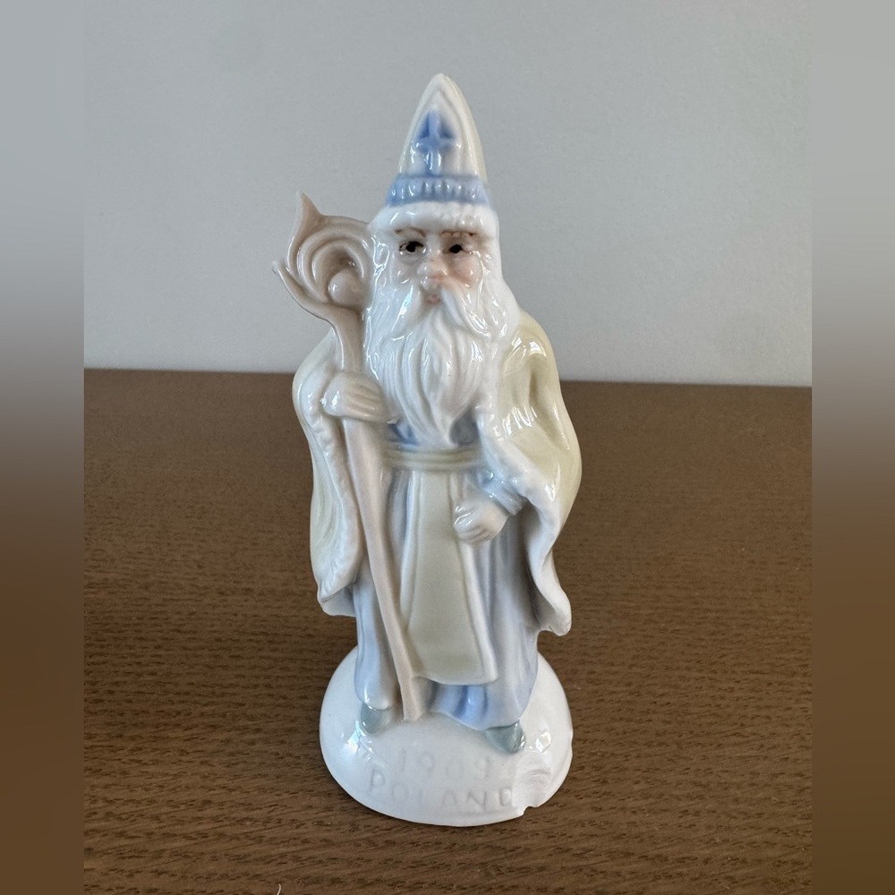 Charming Santa Around The World Ceramic Figurine Collection - Blue and Cream - Picture 2 of 10